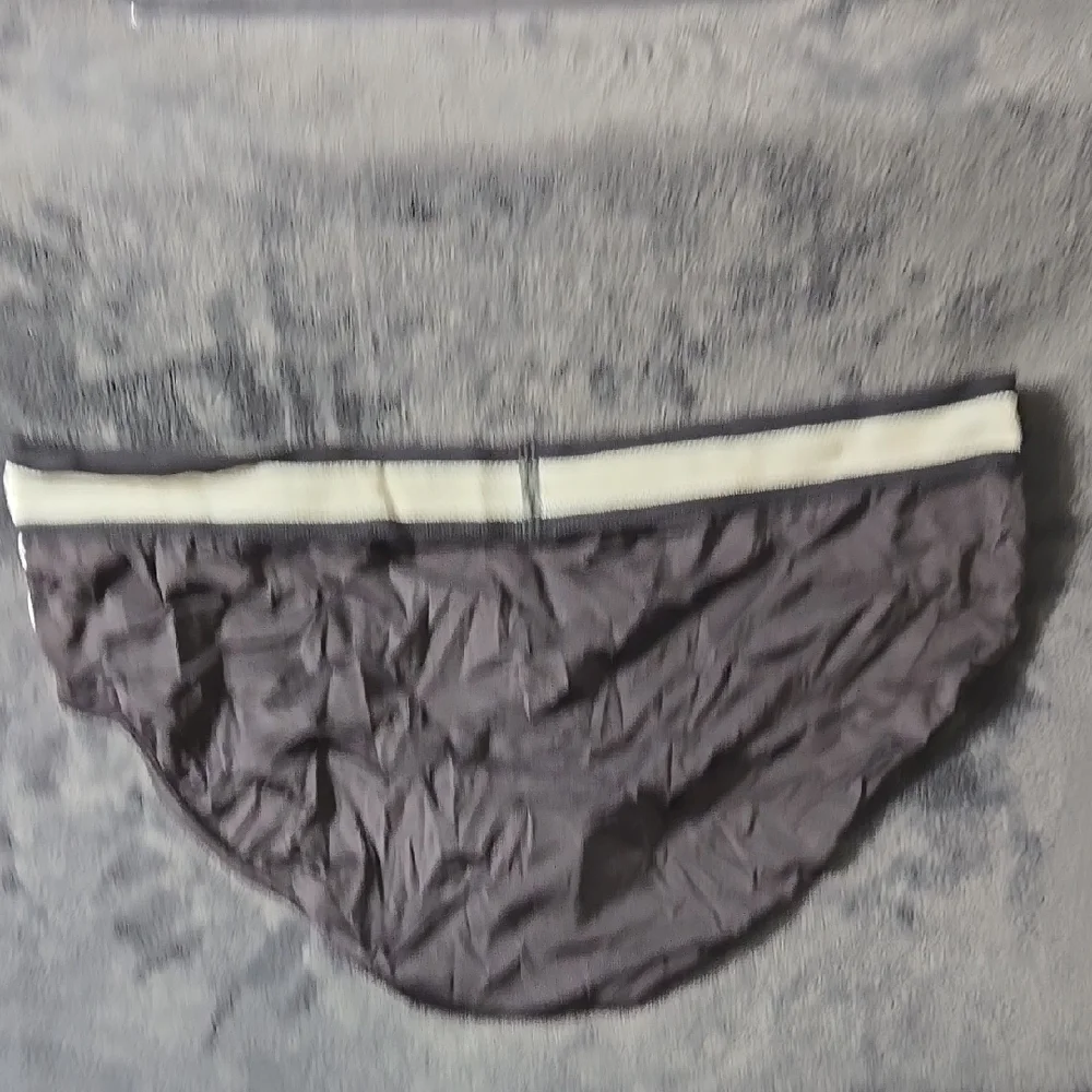 2xist Black and White Briefs with Contoured Pouch and Elastic Waistband
